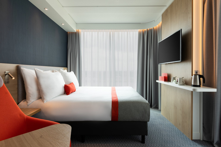 Bedroom 4, Holiday Inn Express ALMERE by IHG, Almere