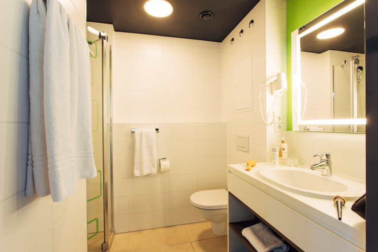 Bathroom 4, harry’s home Wien hotel & apartments, Wien