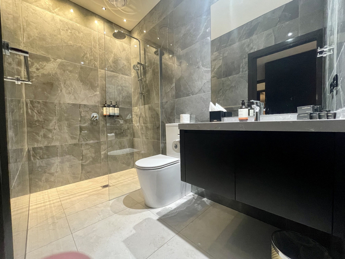 Bathroom, Platinum Rooms, Melton Bal