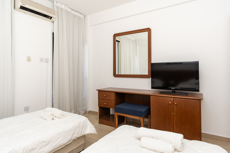 Bedroom 3, Flora Hotel Apartment