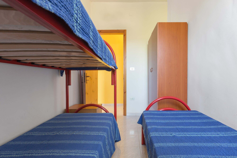 Room 5, 3383 Nomet House by Barbarhouse, Lecce