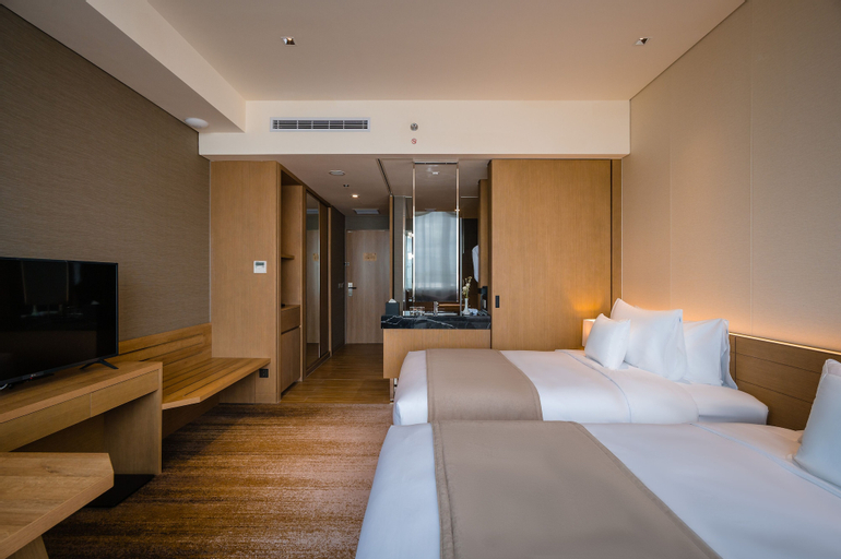 Bedroom 8