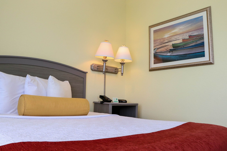 Bedroom 4, Jupiter Waterfront Inn, Martin