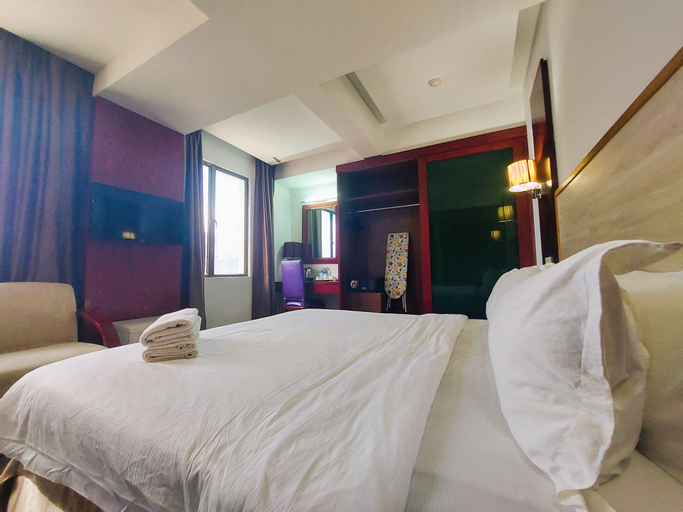 Bedroom 6