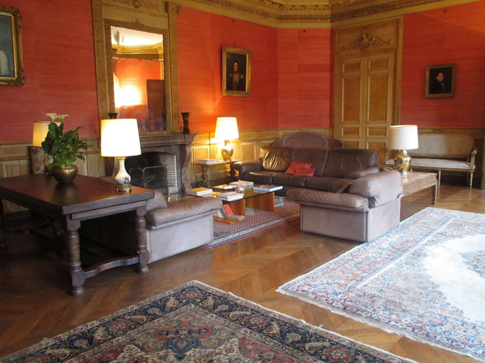 Public Area 4, Chateau de Vauloge, Sarthe