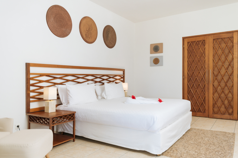 Bedroom, Royal Beach Hotel & Spa, Diana