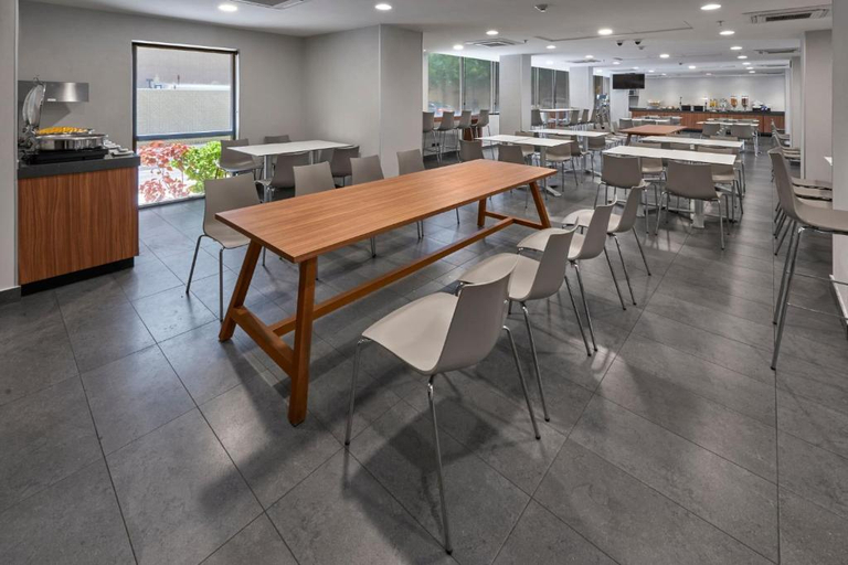 Food & Drinks 5, City Express by Marriott Merida, Mérida