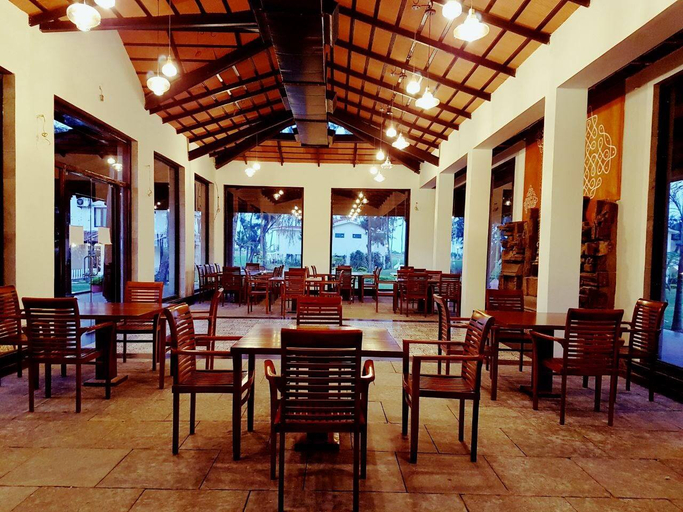 Food & Drinks 5, VGP Golden Beach Resort, Kancheepuram