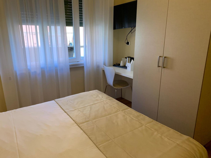 Bedroom 4, Hotel Bellavista, Como