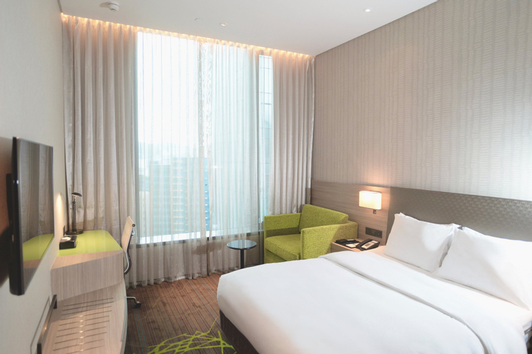 Holiday Inn Express Hong Kong Kowloon CBD2, an IHG Hotel - Tap to explore photos