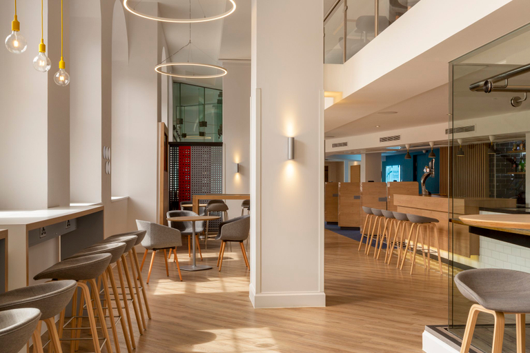 Public Area 3, Holiday Inn Express EDINBURGH CITY CENTRE by IHG, Edinburgh