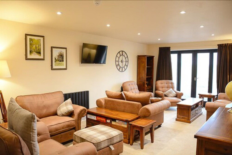 Public Area 2, Jamaica Inn, Cornwall