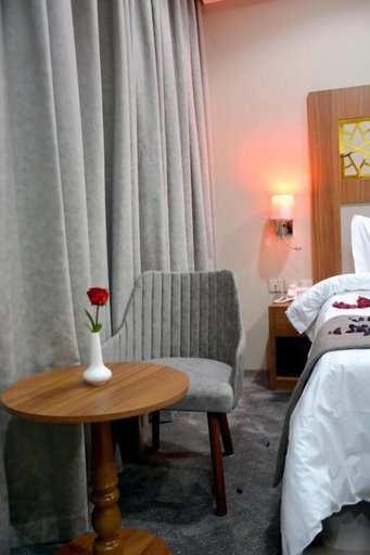 Bedroom 5, SALSBIL AL ALMASI HOTEL, Al Madinah Al Munawwarah