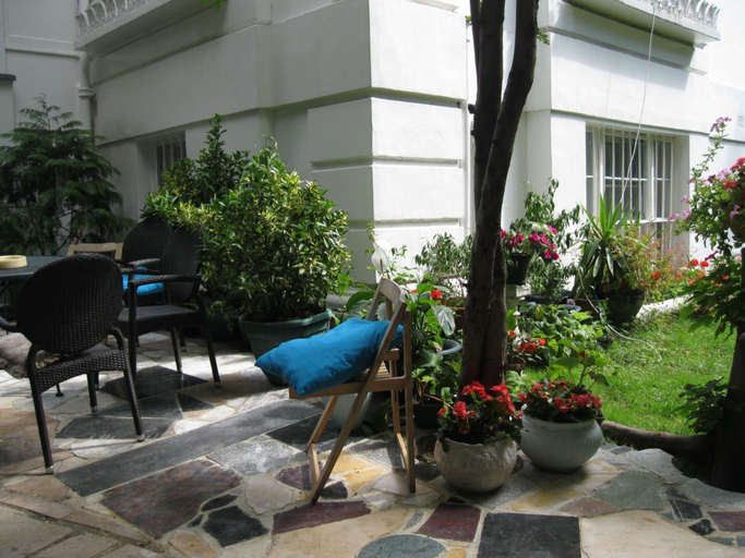 Public Area, Juliette's Bed and Breakfast, London