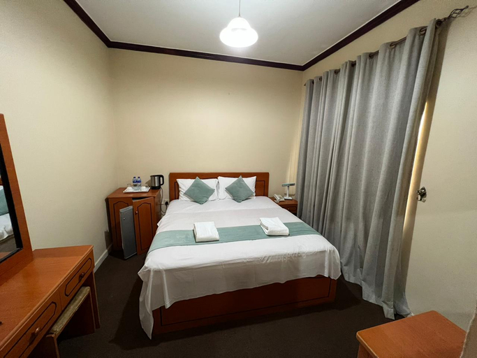 Bedroom 2, Al Jazeerah Hotel, Sharjah City