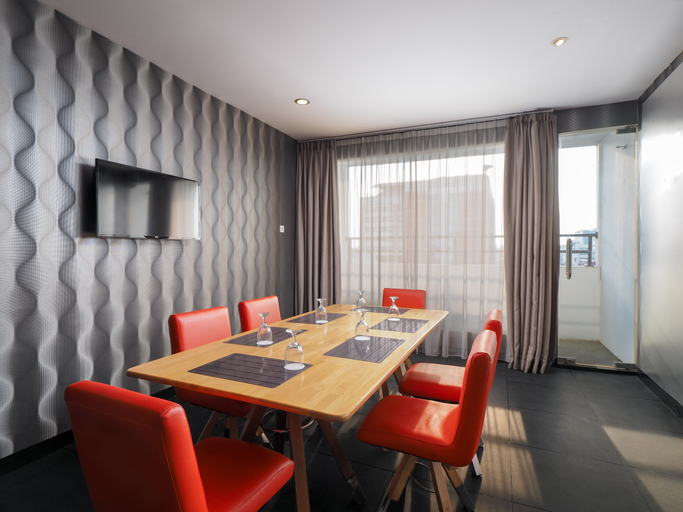 Business Facilities 25