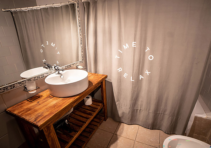 Bathroom 8