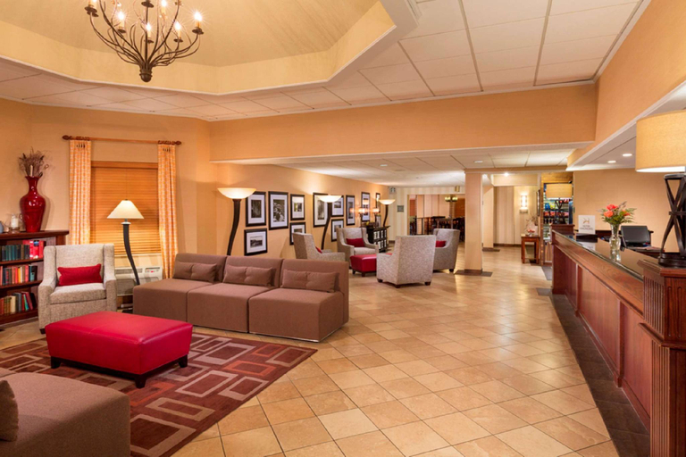 Public Area 1, DoubleTree by Hilton Vancouver, Washington, Clark