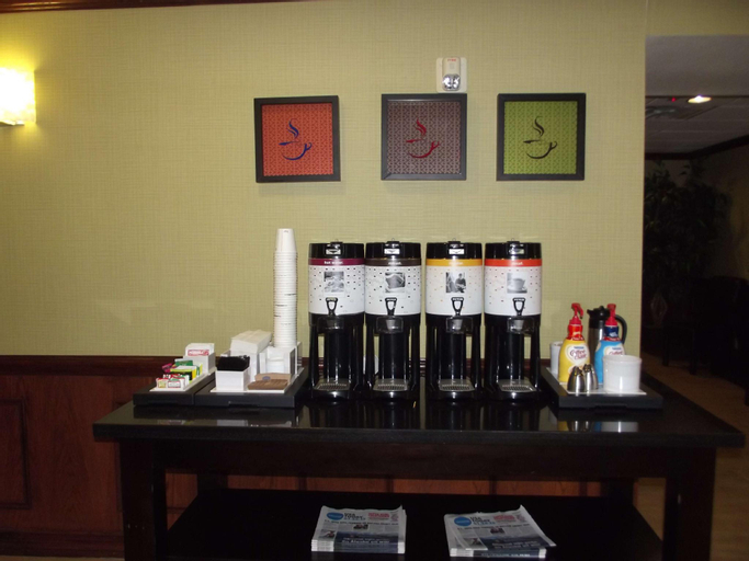 Food & Drinks 11