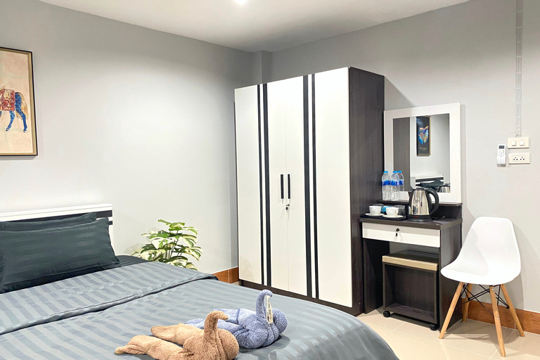 Bedroom 25
