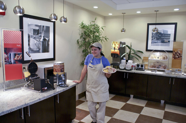 Food & Drinks 5, Hampton Inn Orange, Orange