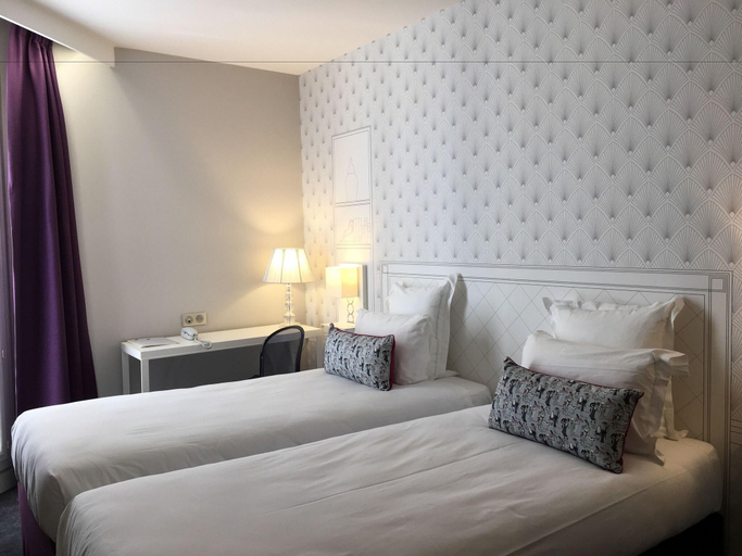 Bedroom 4, Hotel Paris Vaugirard, Paris