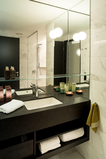 Bathroom 6