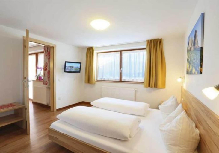 Bedroom 4, Hotel Pichlerhof, Bolzano