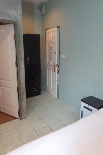 Bedroom 28