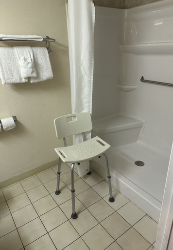 Bathroom 4, Select Inn Murfreesboro, Rutherford