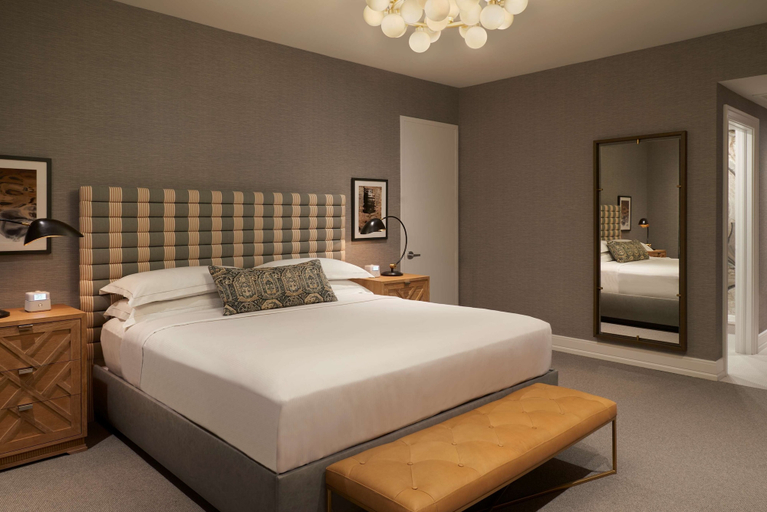 Bedroom 3, Hilton Toronto, Toronto