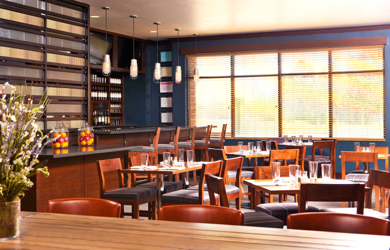 Food & Drinks 5, Four Points by Sheraton Memphis Southwind, Shelby