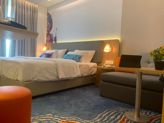 Bedroom 2, Holiday Inn Express BENGALURU BOMMASANDRA by IHG, Bangalore