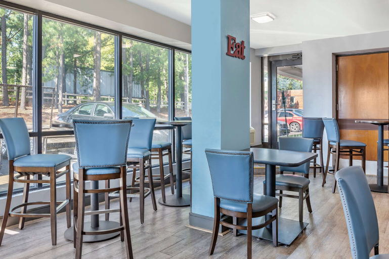 Food & Drinks 5, Days Inn & Suites by Wyndham Rocky Mount Golden E, Nash