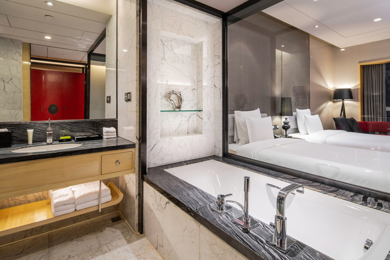 Bathroom 5, Le Meridien Chongqing, Nan'an, Chongqing