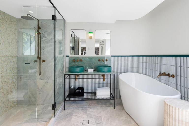 Bathroom 6