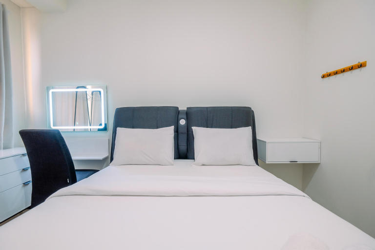 Bedroom 4, Simply Look Studio at Transpark Cibubur Apartment By Travelio, Depok