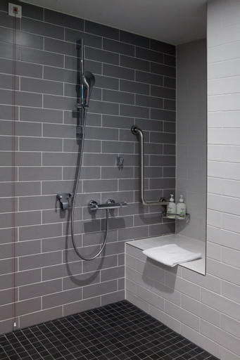 Bathroom 24