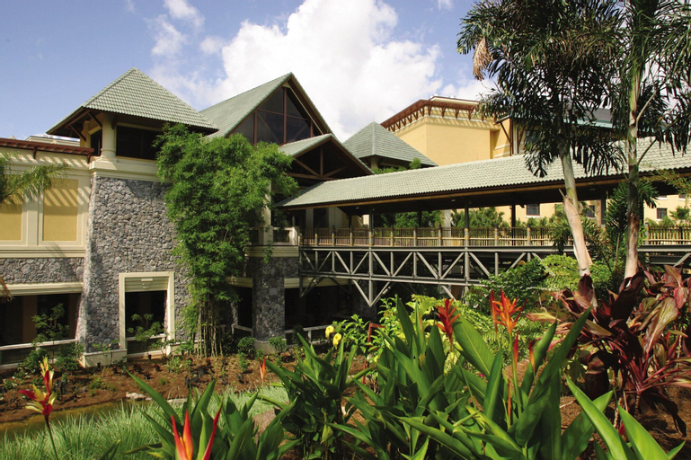 Universal’s Loews Royal Pacific Resort, Orange