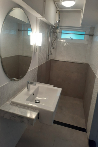 Bathroom 17