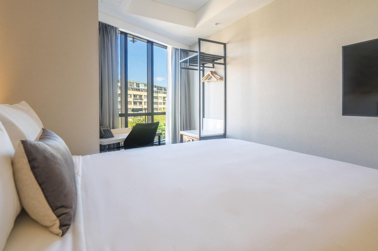 Bedroom 22