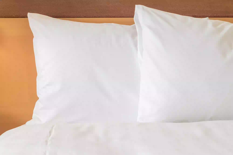 Bedroom 4, Holiday Inn Express & Suites DRAYTON VALLEY by IHG, Division No. 11