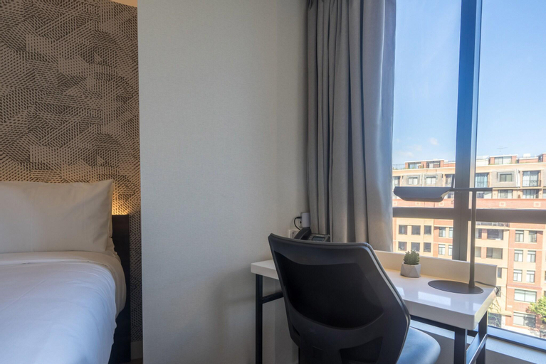 Bedroom 24