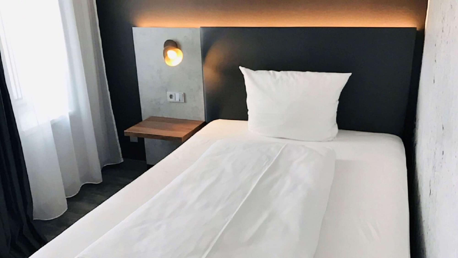 Bedroom 5, SCOTTY + PAUL Hotel Deggendorf, Deggendorf