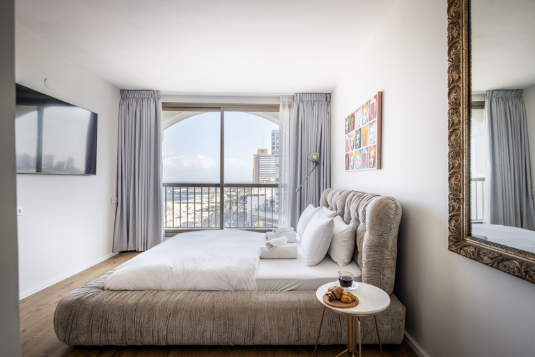 Bedroom 3, Grand Sea View Retreat by Sea N' Rent