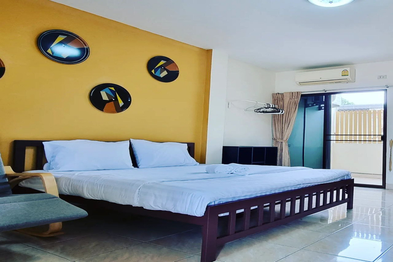 Bedroom 5, Breezy Pattaya, Bang Lamung