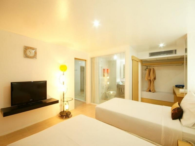 Bedroom 3, Dragon Beach Resort, Pattaya
