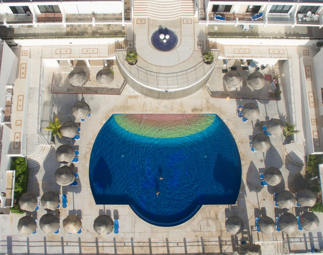 Sport & Beauty 5, Oceanfront white sand beach condo, Benito Juárez