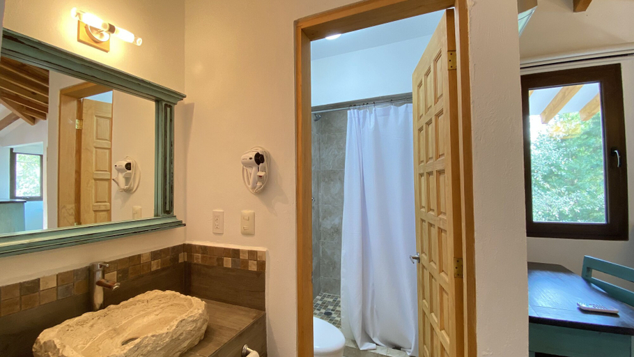 Bathroom 4, Hacienda Soltepec Suites Campo de Golf, Huamantla