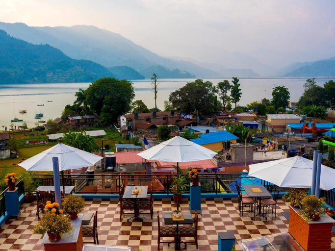 Food & Drinks 5, Hotel Adam, Gandaki